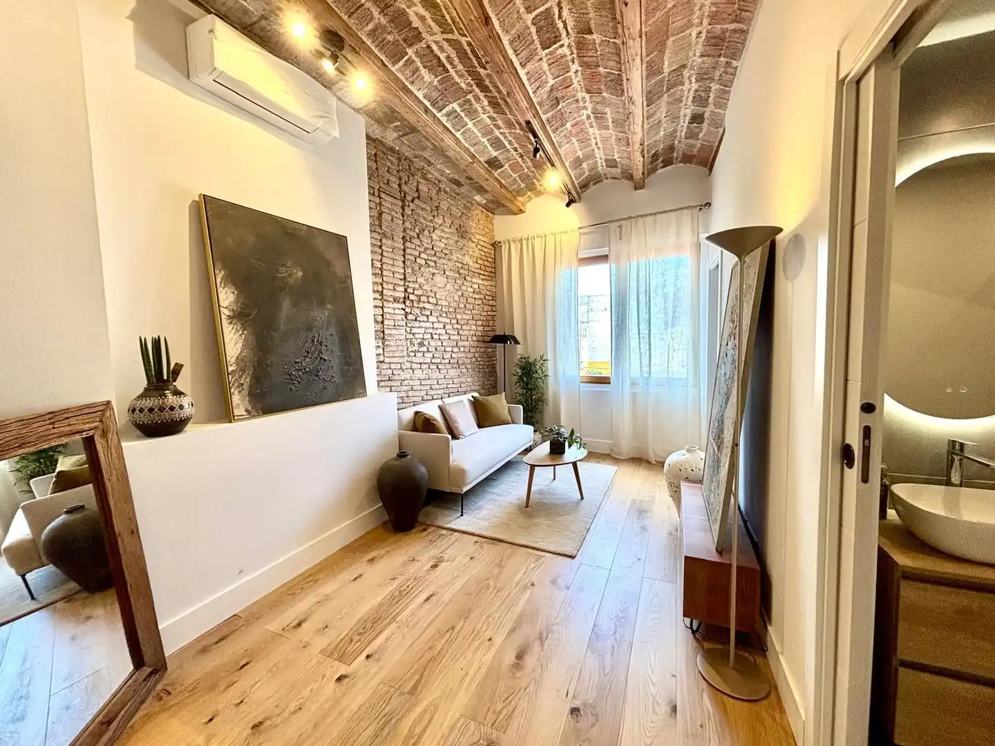 Wohnzimmer von Wohnung zum Verkauf in Barcelona mit Klimaanlage, Terrasse und Alarm