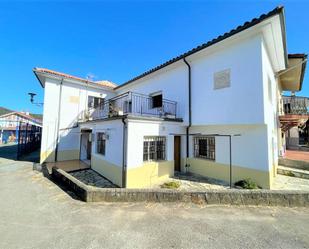 Vista exterior de Casa o xalet en venda en Argoños  amb Terrassa