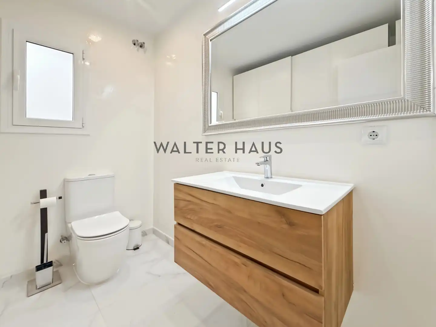Baño de Dúplex en venta en Barcelona con Aire acondicionado y Amueblado