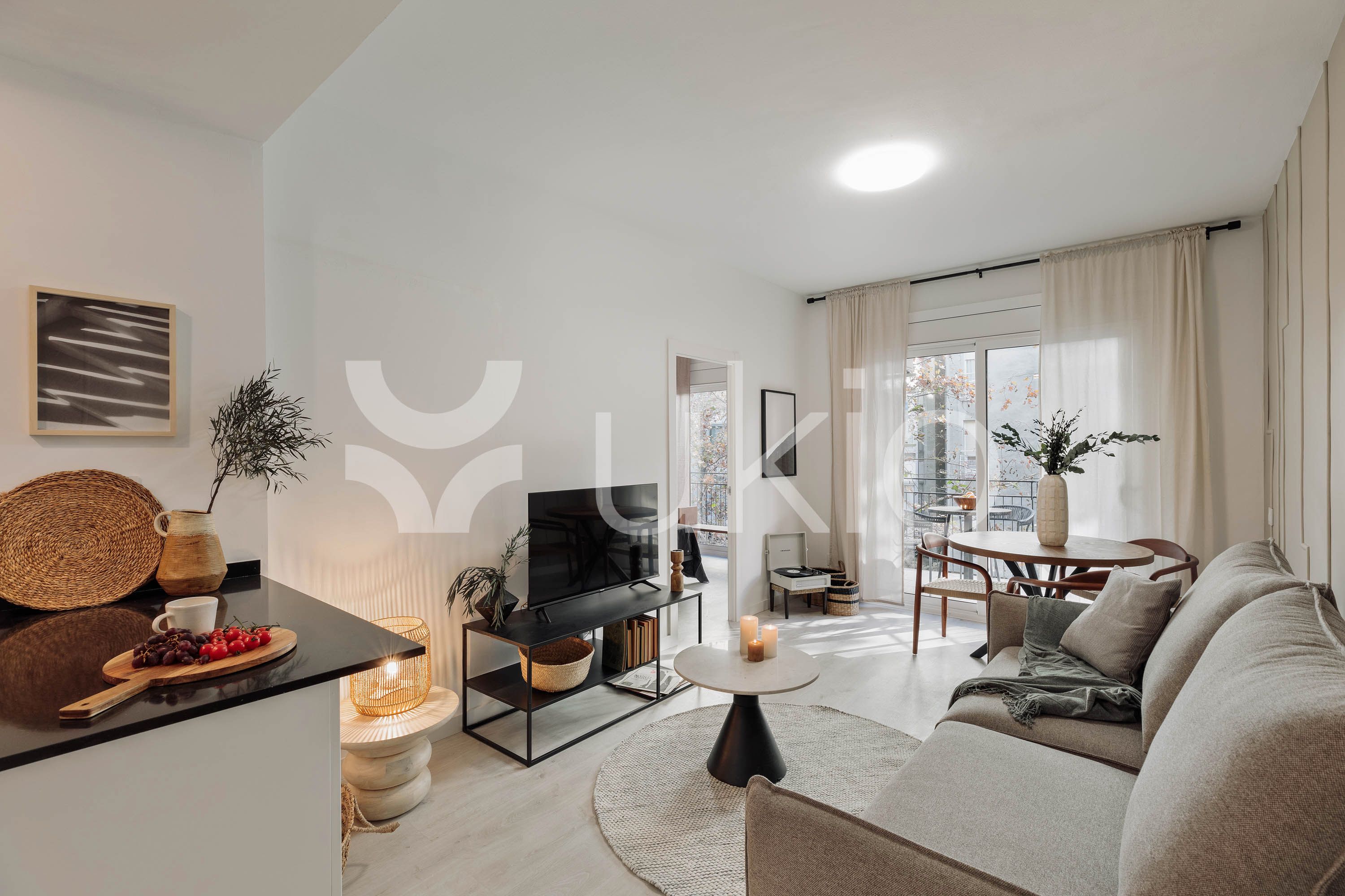 Sala d'estar de Apartament de lloguer en  Barcelona Capital amb Aire condicionat, Calefacció i Moblat
