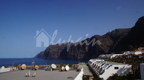 Foto 2 de Apartamento en venta en Acantilados de Los Gigantes, Santiago del Teide