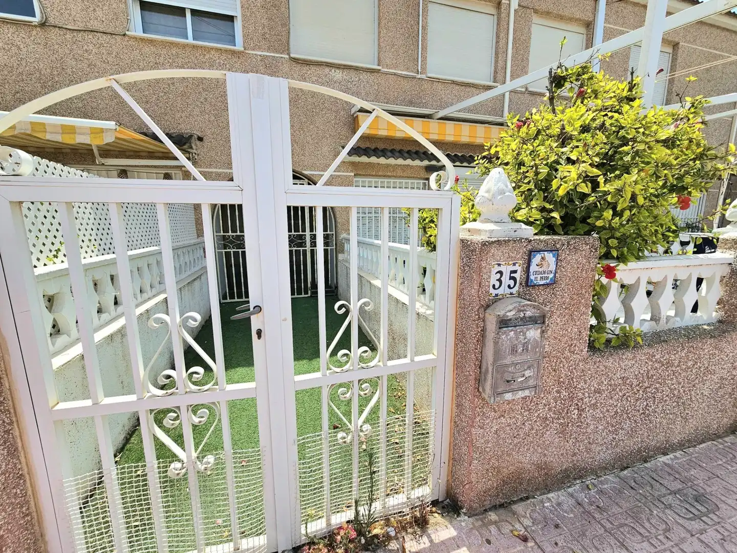 Casa adosada en venda en Torrevieja amb Aire condicionat, Calefacció i Terrassa