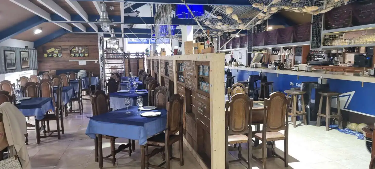 Local en venda en Navia amb Moblat
