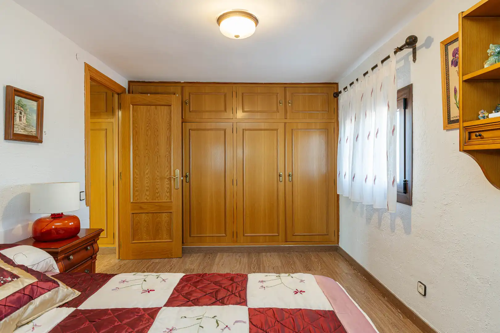Bedroom of Houses for sale in Villanueva de la Cañada  with Air Conditioner, Heating and Private garden