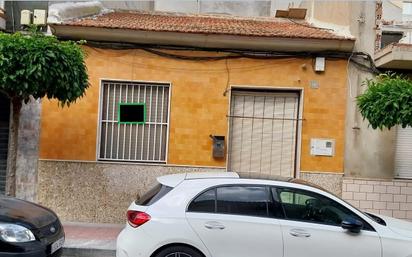 Vista exterior de Casa o xalet en venda en Guardamar del Segura