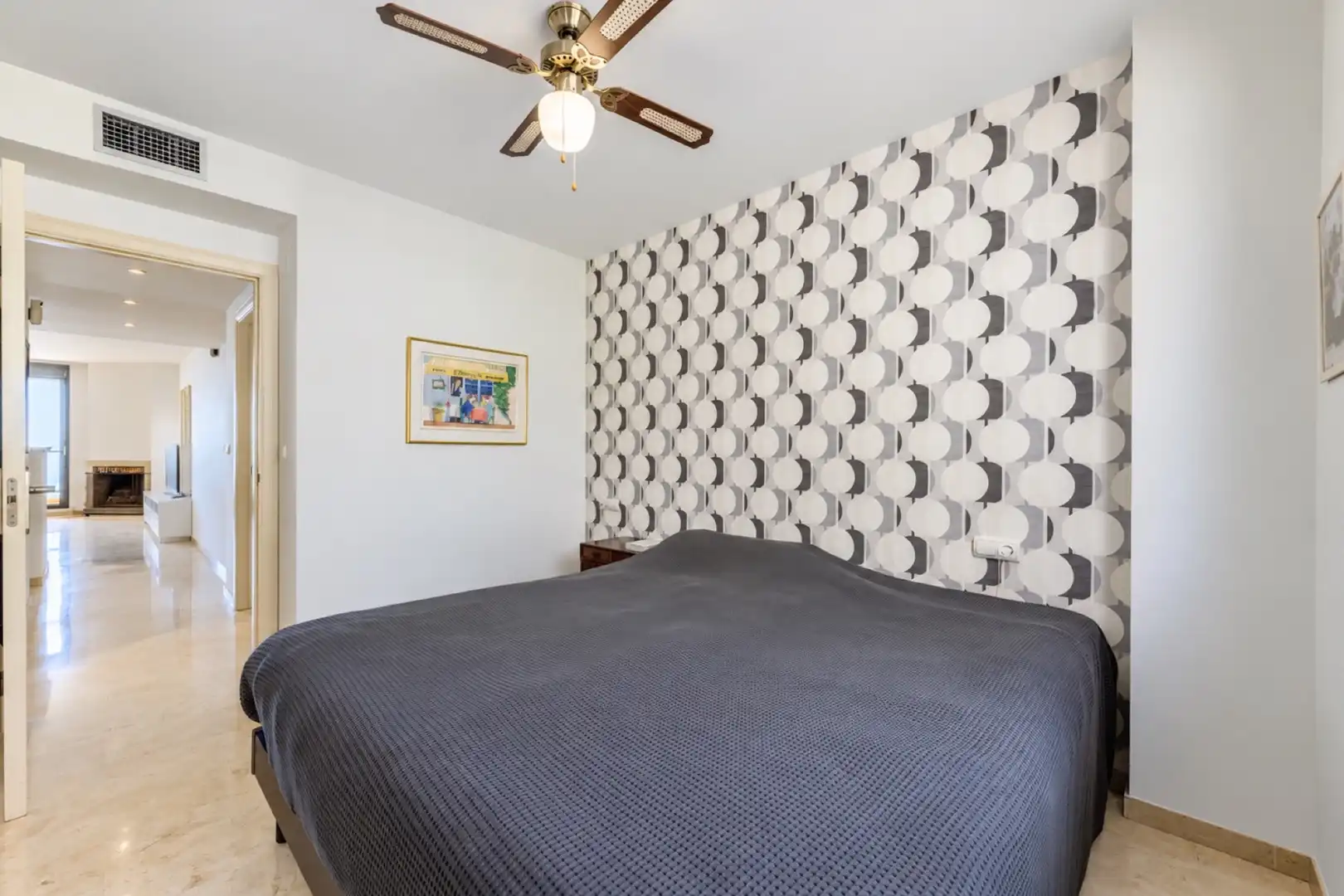Bedroom of Apartments for sale in Calahonda 