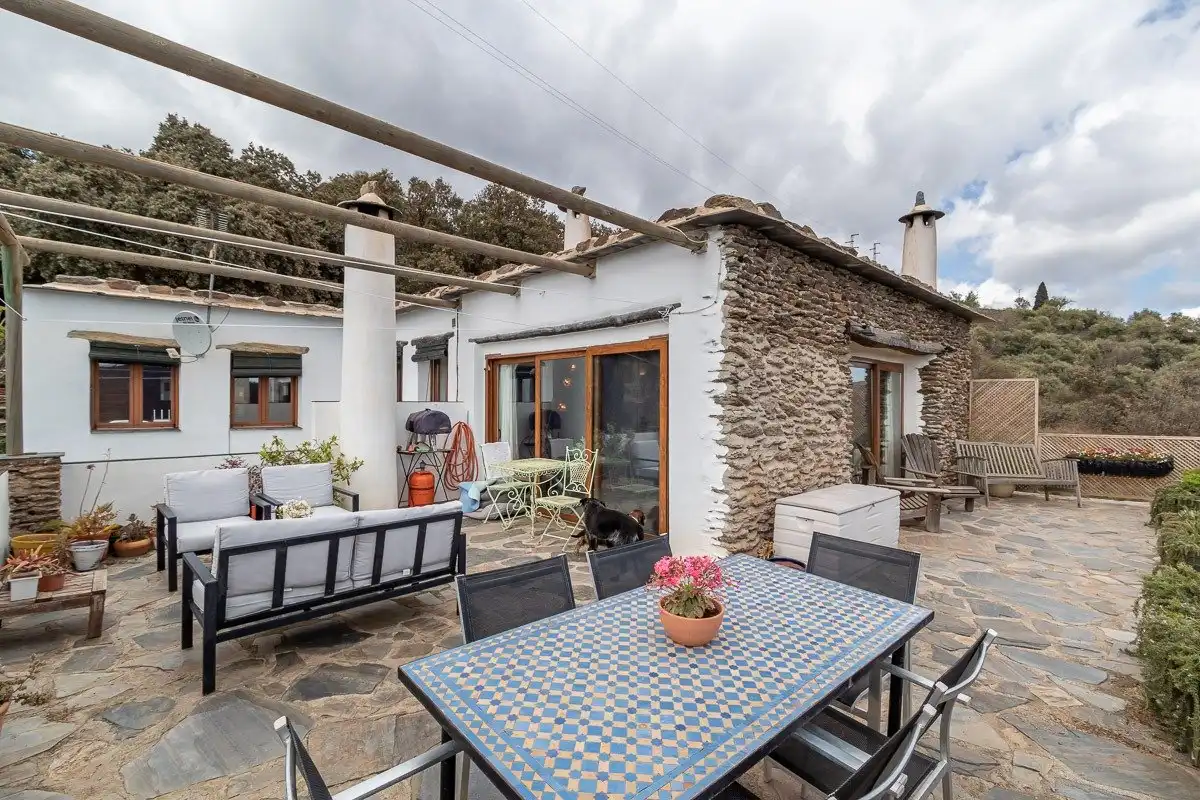 Terrassa de Casa o xalet en venda en Pórtugos amb Calefacció, Jardí privat i Terrassa