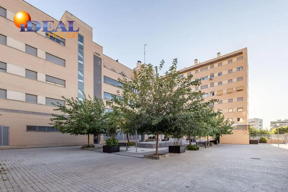 Penthouse mit Pool zum Verkauf in Avenida DE LA ILUSTRACION, imagen 31