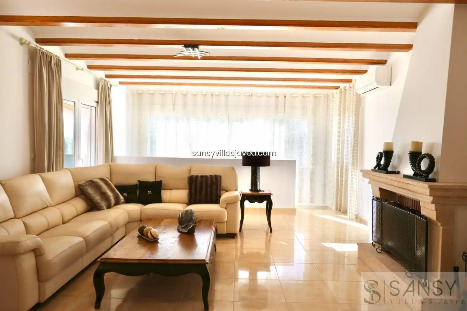 Living room of Houses for sale in Jávea / Xàbia  with Air Conditioner and Storage room