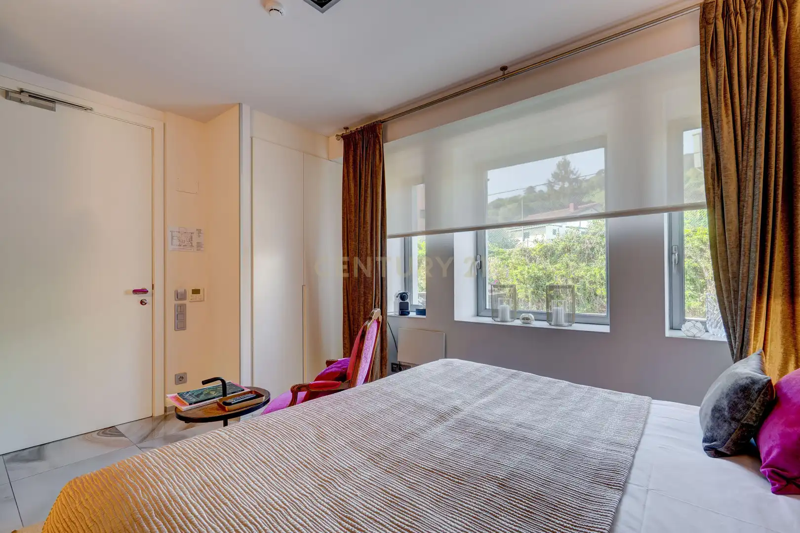 Dormitori de Casa o xalet en venda en Donostia - San Sebastián  amb Aire condicionat, Jardí privat i Piscina