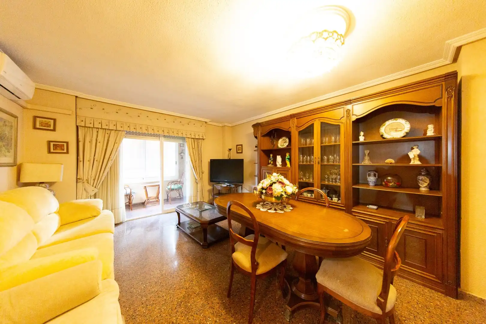 Living room of Apartments for sale in Alicante / Alacant  with Air Conditioner, Heating and Terrace
