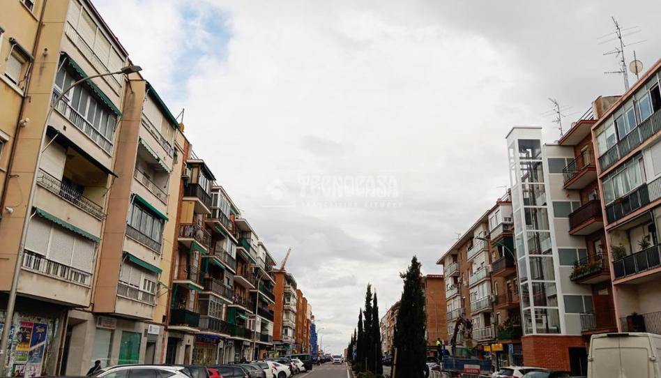 Foto 1 de Piso en venta en Vista Alegre, Madrid