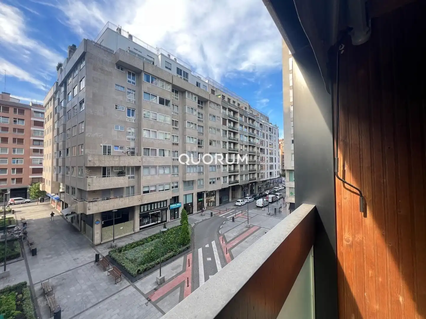 Vista exterior de Pis de lloguer en Bilbao  amb Calefacció i Moblat