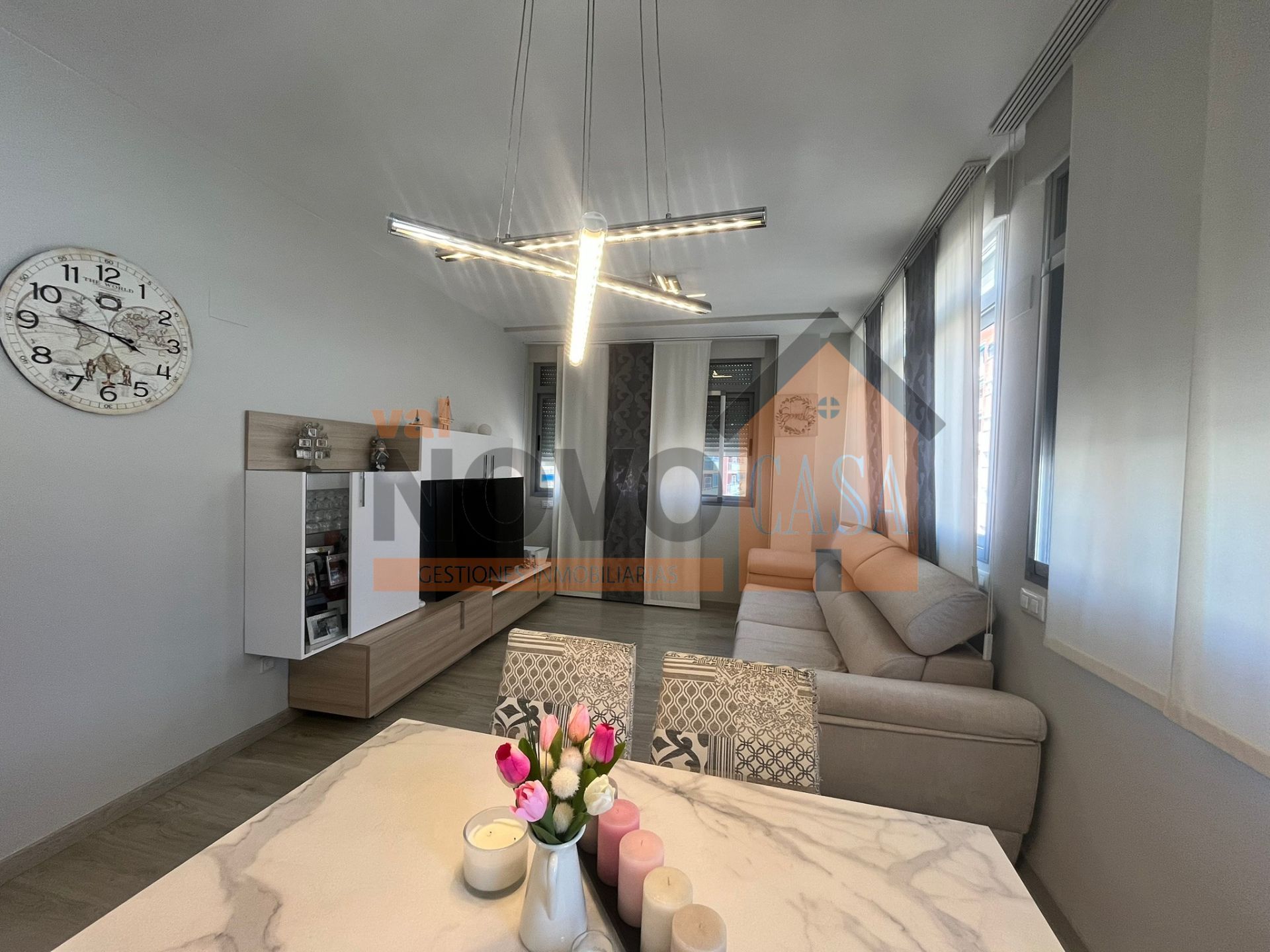 Living room of Flat for sale in Silla  with Air Conditioner