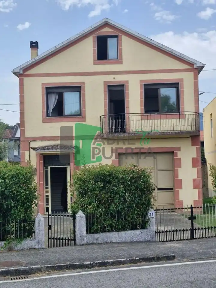 Chalet con jardín en venta en Ramirás