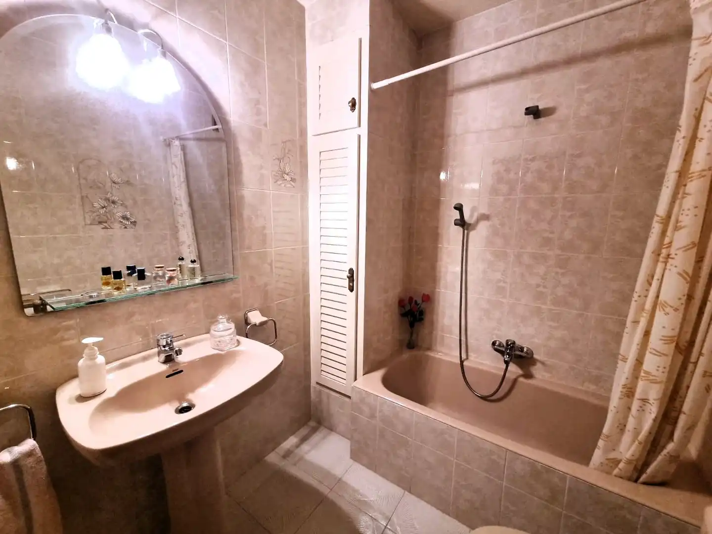 Baño de Piso en venta en Ginestar con Calefacción