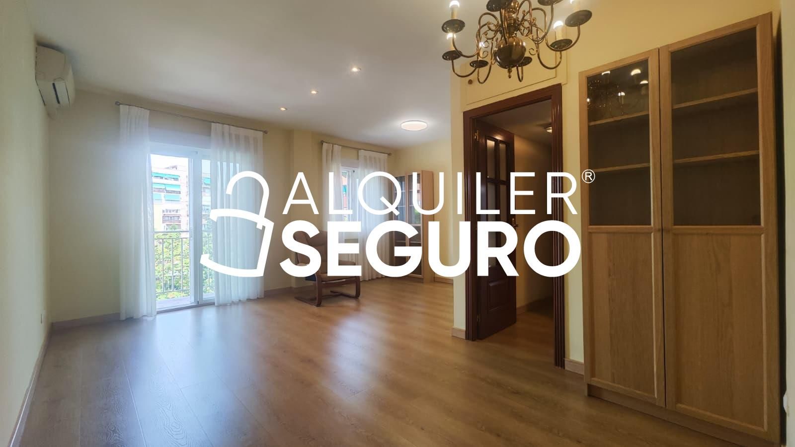 Sala d'estar de Pis de lloguer en  Madrid Capital amb Aire condicionat, Calefacció i Terrassa