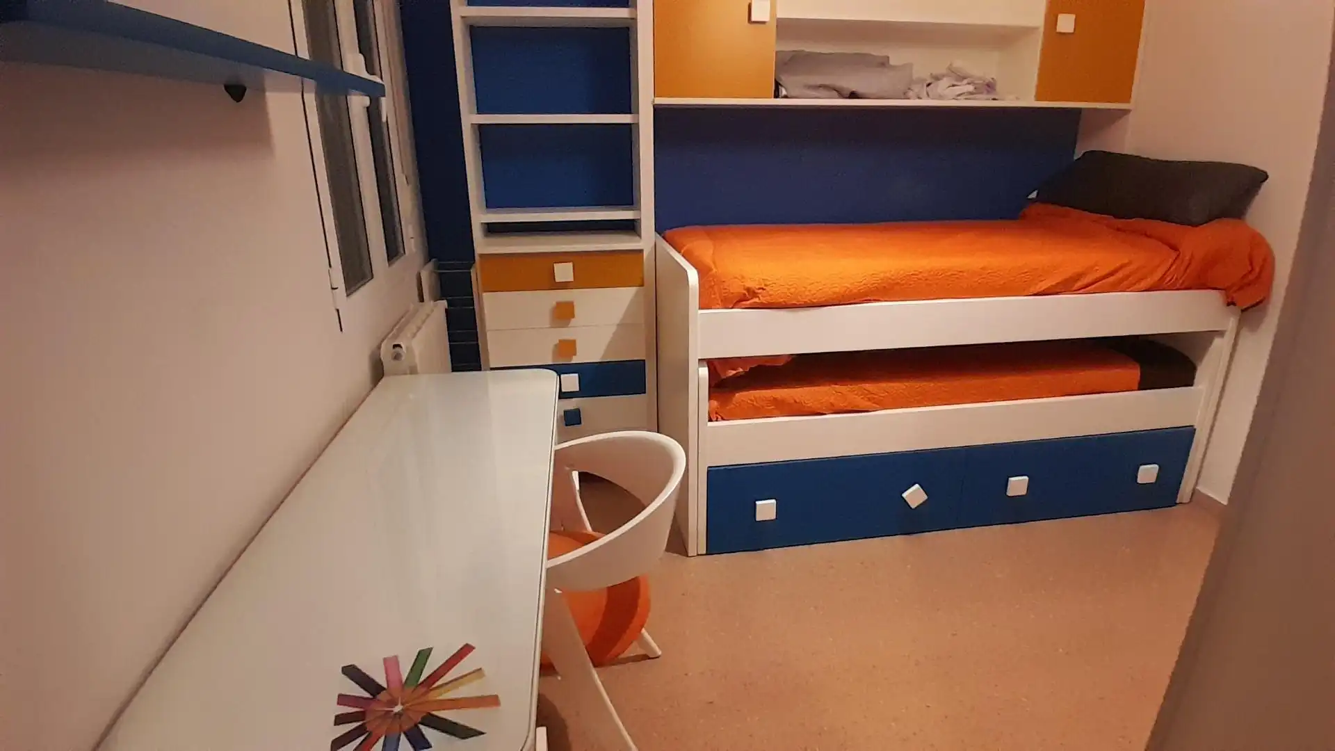 Dormitori de Pis en venda en Yecla amb Aire condicionat, Calefacció i Terrassa