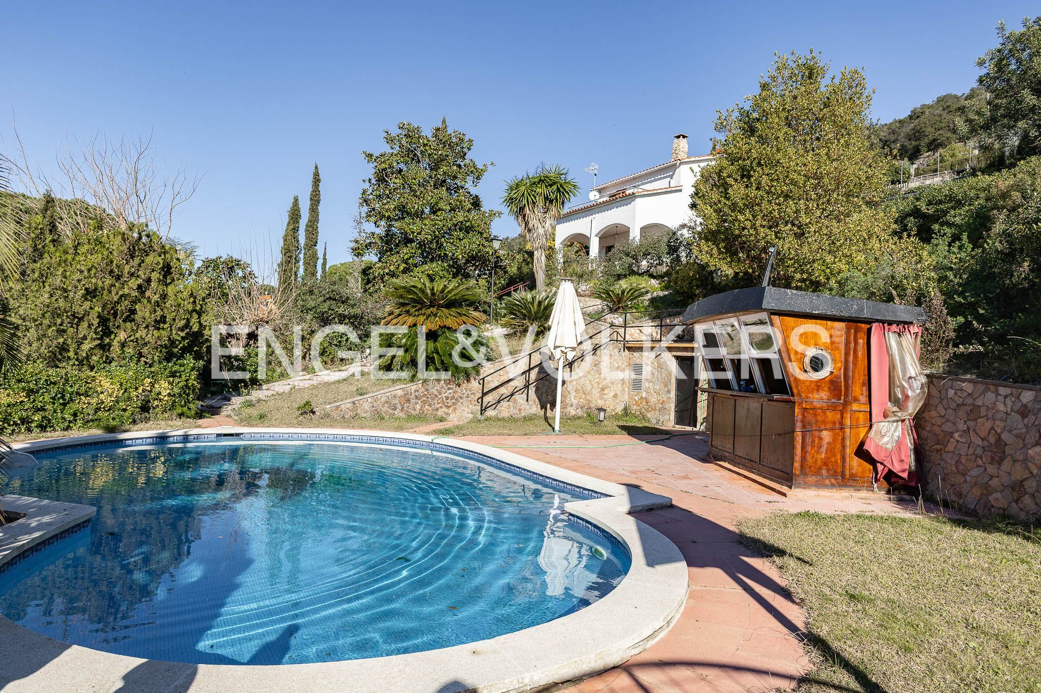 Vista exterior de Casa o xalet en venda en Palafolls amb Calefacció, Jardí privat i Terrassa