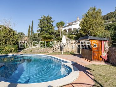 Casa con piscina in vendita a Palafolls