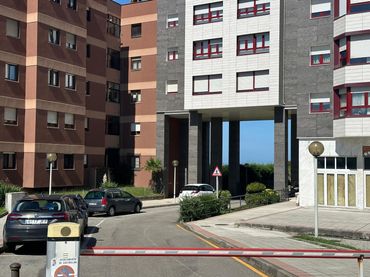 Individual con ascensor en venta en Calle Luis Hauzeur 18