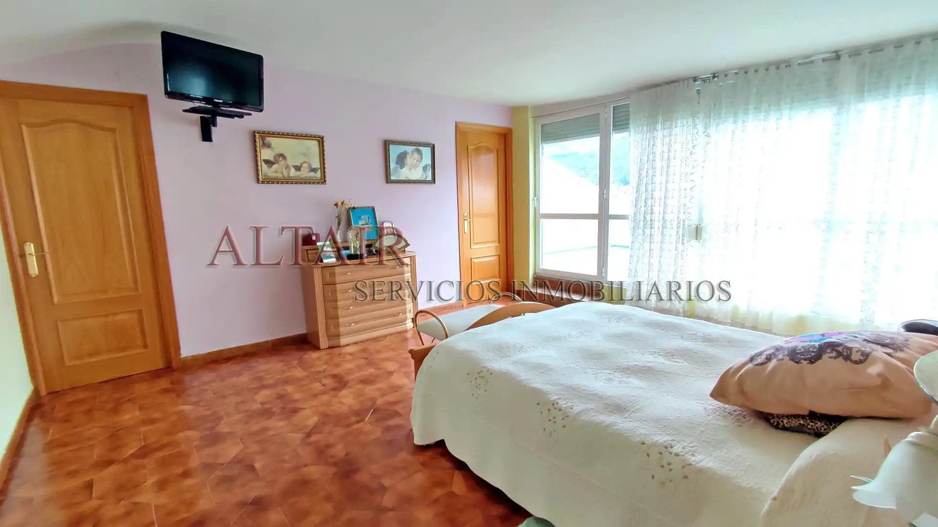 Habitación de Ático en venta en Navaluenga con Aire acondicionado, Calefacción y Terraza