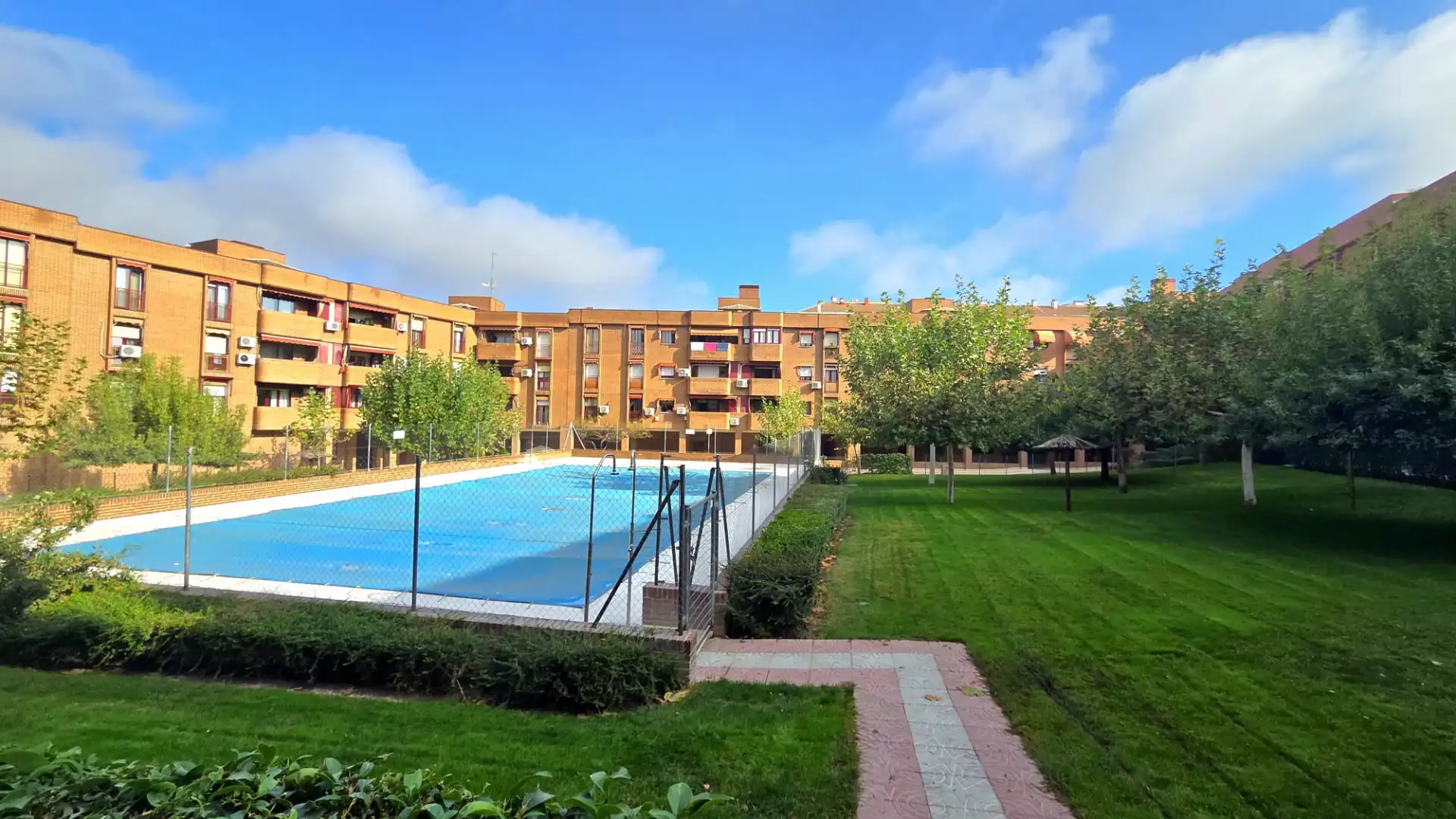 Flat for sale in Parla, Madrid