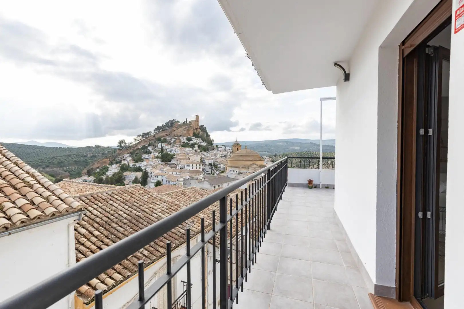 Terrassa de Casa o xalet en venda en Montefrío amb Calefacció i Terrassa