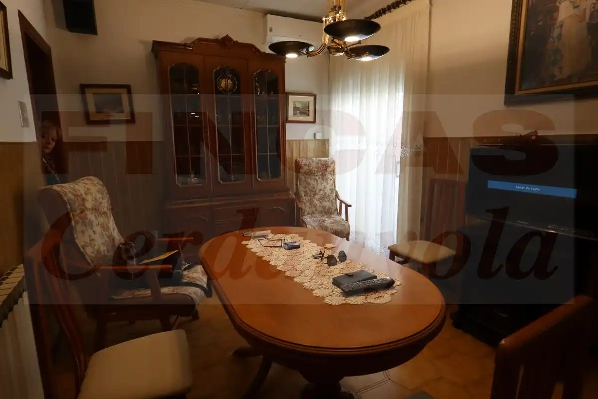 Sala de estar de Casa o chalet en venta en Cerdanyola del Vallès con Aire acondicionado, Calefacción y Terraza
