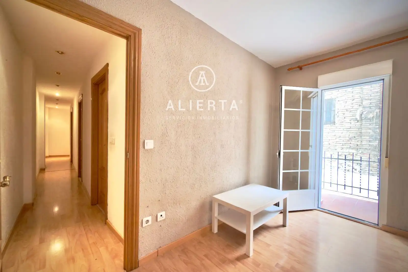 Piso de alquiler en Pizarro, Doctor Cerrada