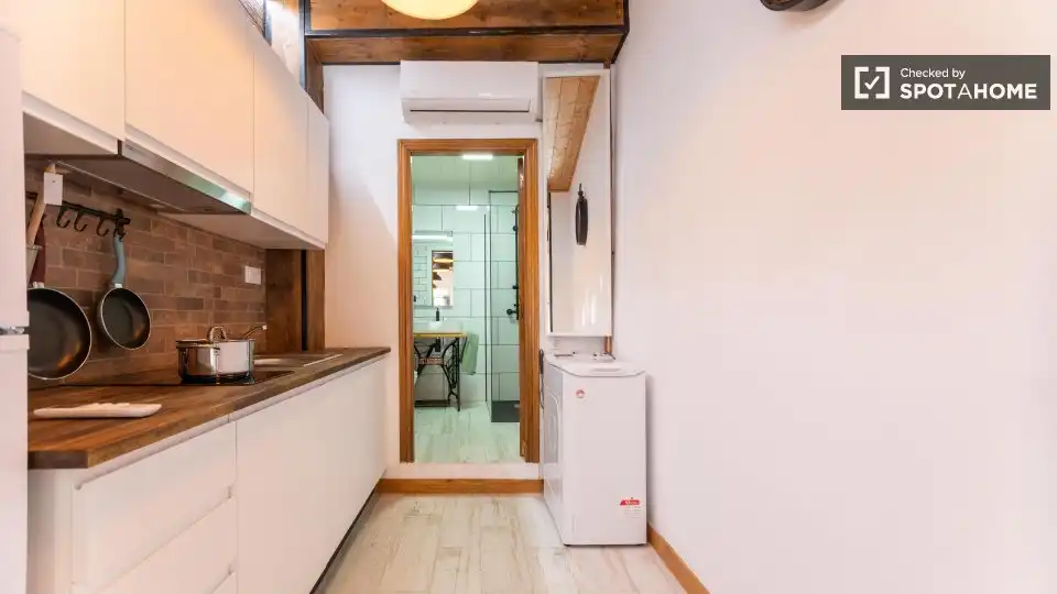 Cocina de Piso de alquiler en Valencia con Aire acondicionado, Calefacción y Amueblado