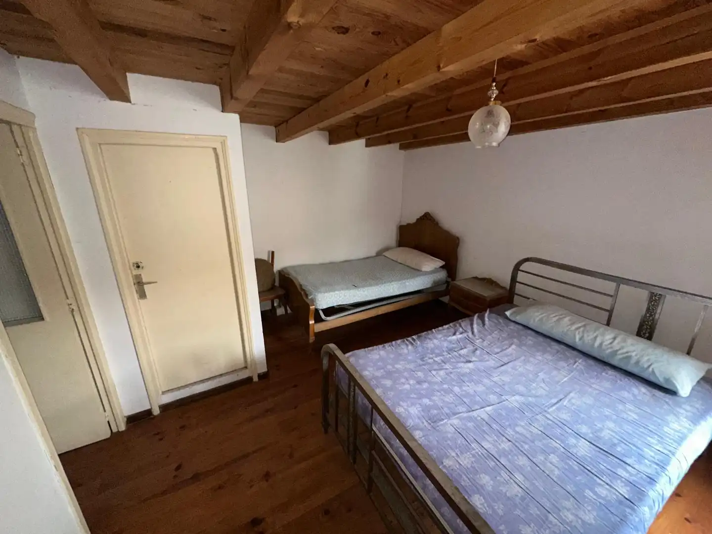 Dormitori de Casa o xalet en venda en Ibeas de Juarros amb Calefacció