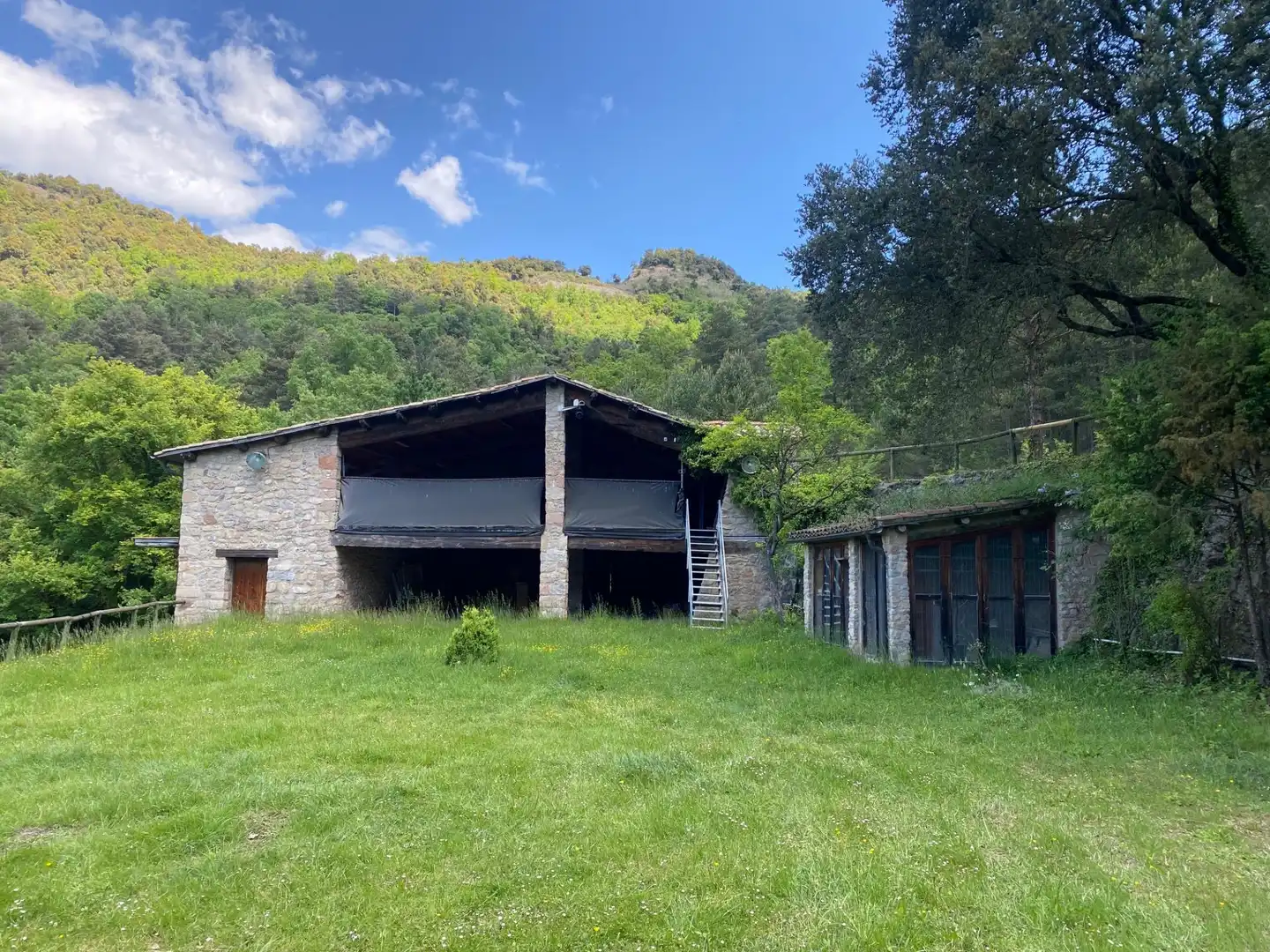Vista exterior de Finca rústica en venta en La Quar con Calefacción y Jardín privado