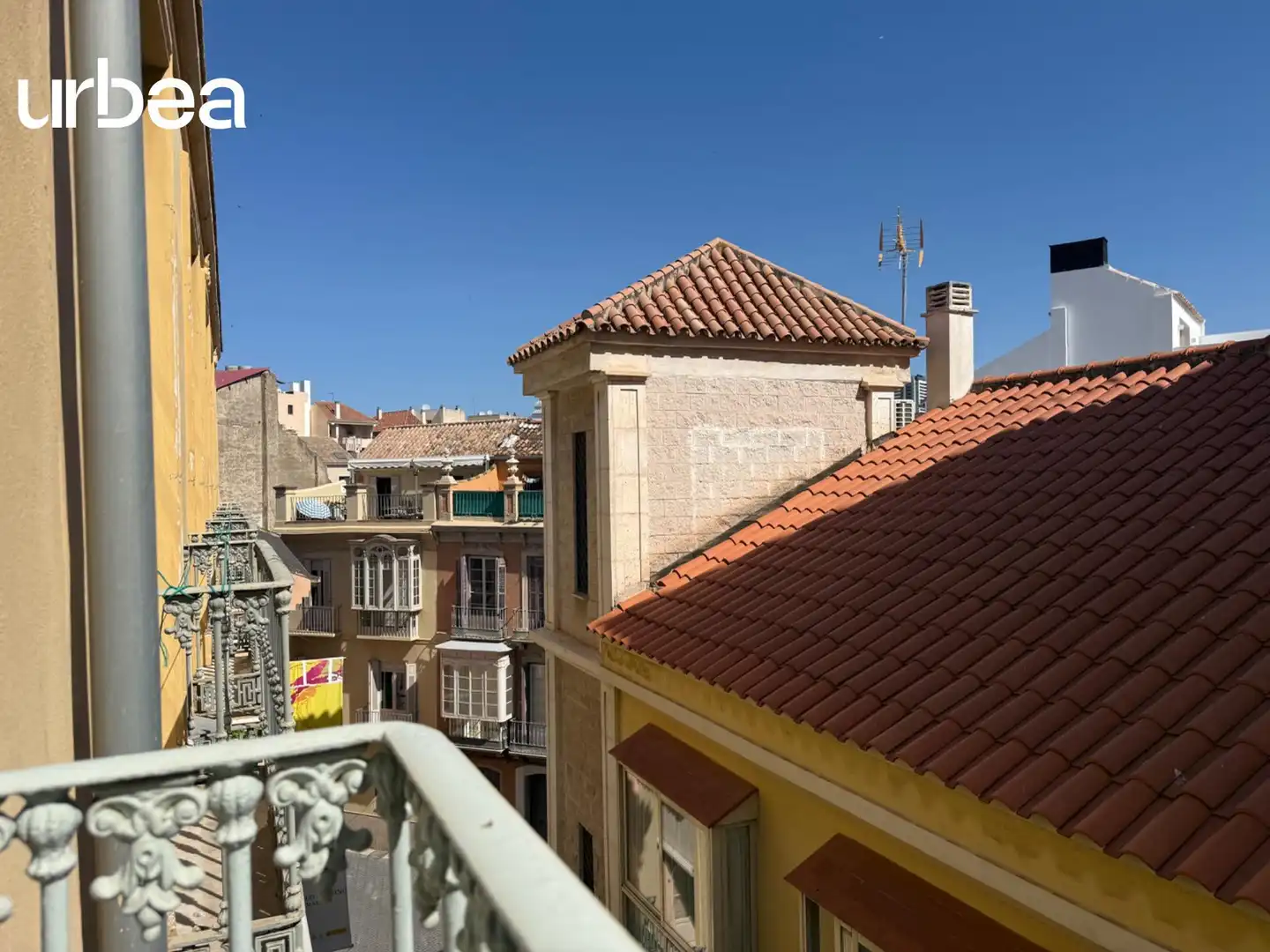 Außenansicht von Wohnung zum Verkauf in Málaga mit Terrasse und Balkon