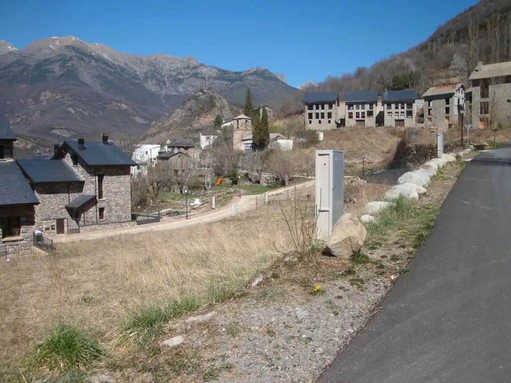 Vista exterior de Residencial en venda en Sesué