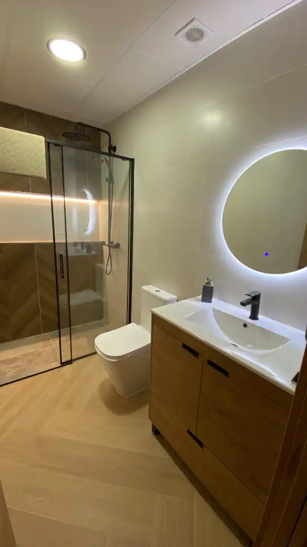 Bathroom of Study for rent in Málaga  with Furnished