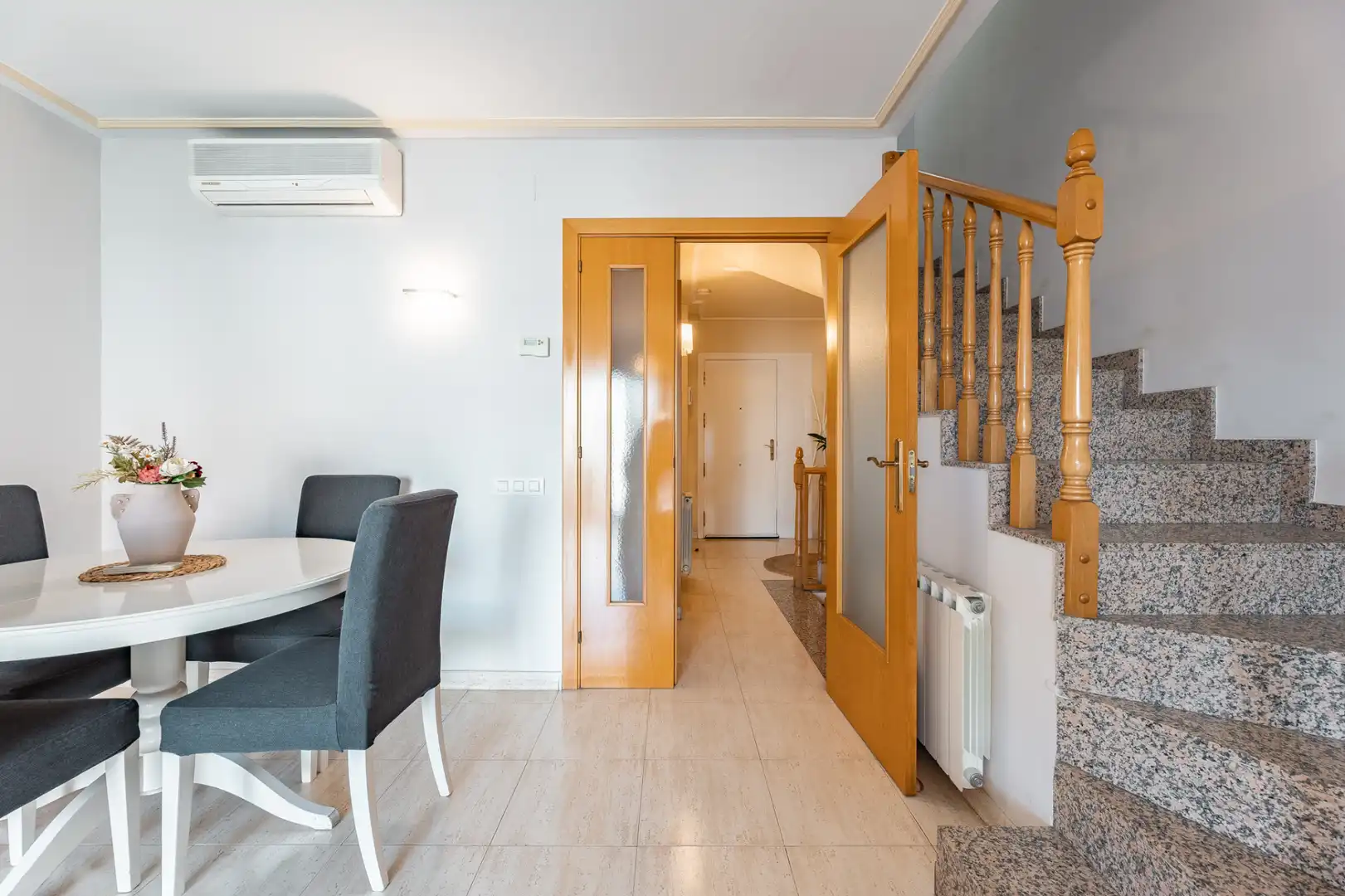 Casa adosada en venta en Martorell con Aire acondicionado, Calefacción y Jardín privado