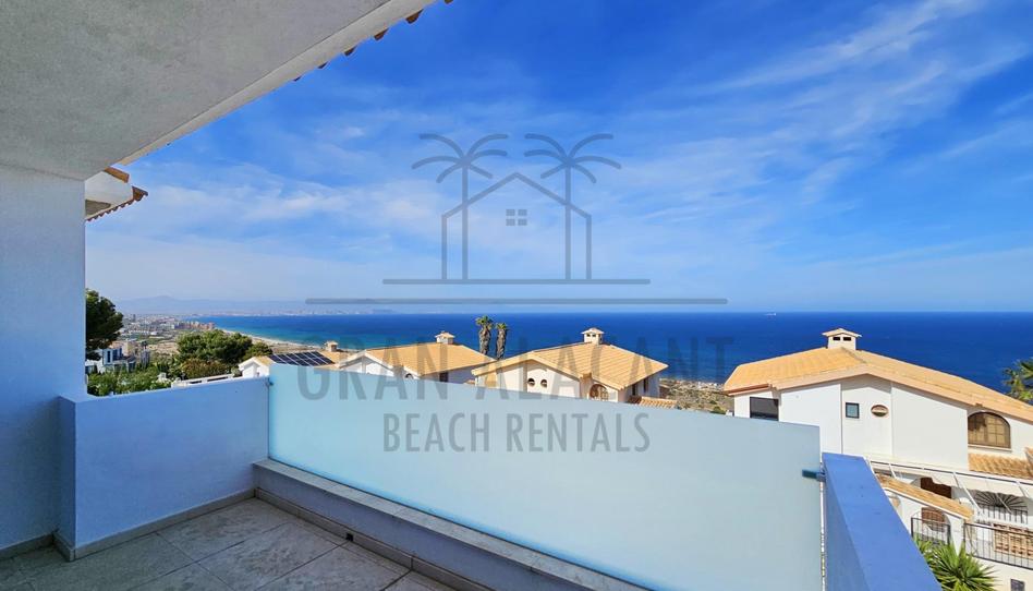 Foto 1 de Casa adosada en venta en Avenida Escandinavia, 39, Gran Vista - Olivo de Oro, Alicante