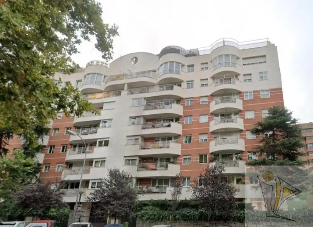 Exterior view of Garage for sale in Madrid