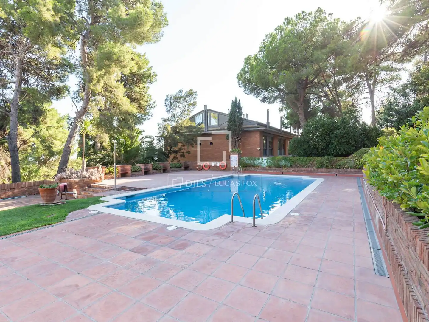 Swimming pool of Flat for sale in Centre  