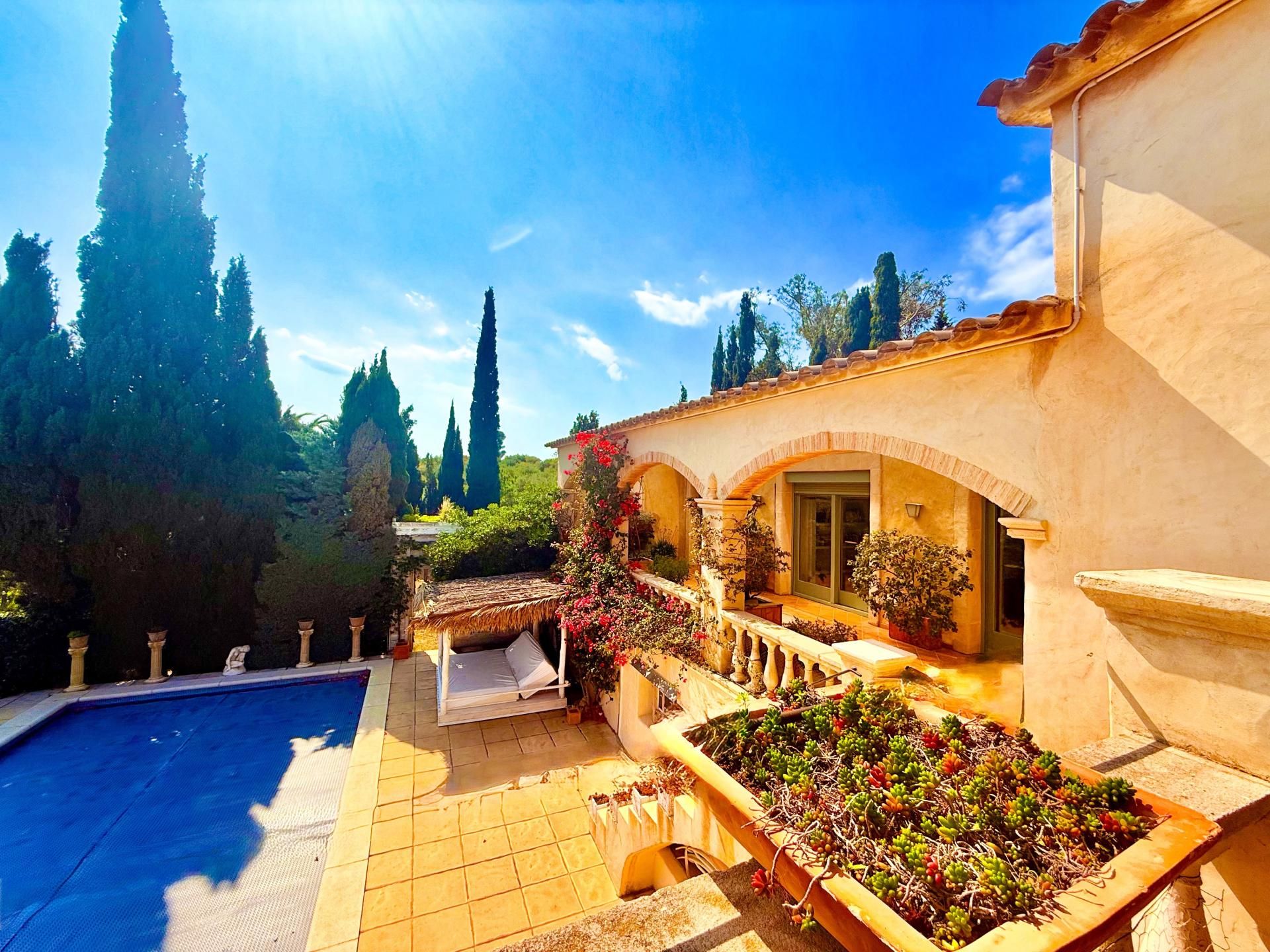 Garden of Country house for sale in Pau  with Air Conditioner, Terrace and Swimming Pool