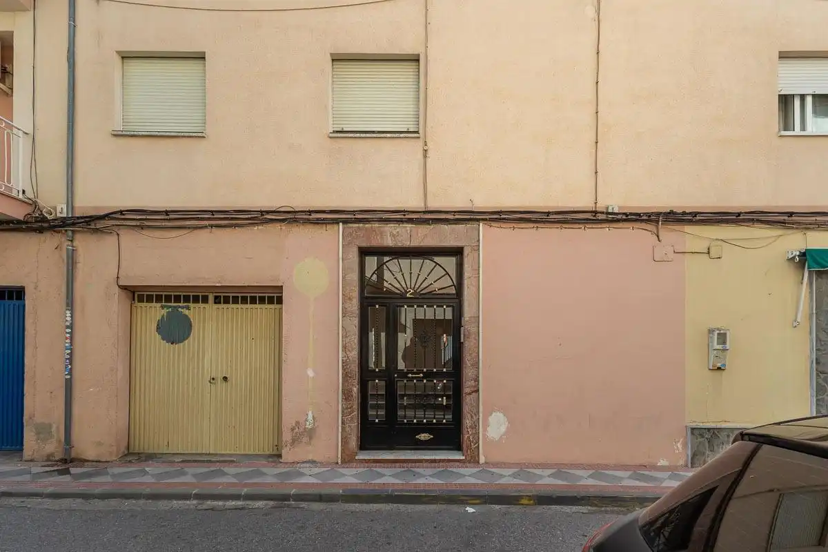Vista exterior de Piso en venta en Atarfe
