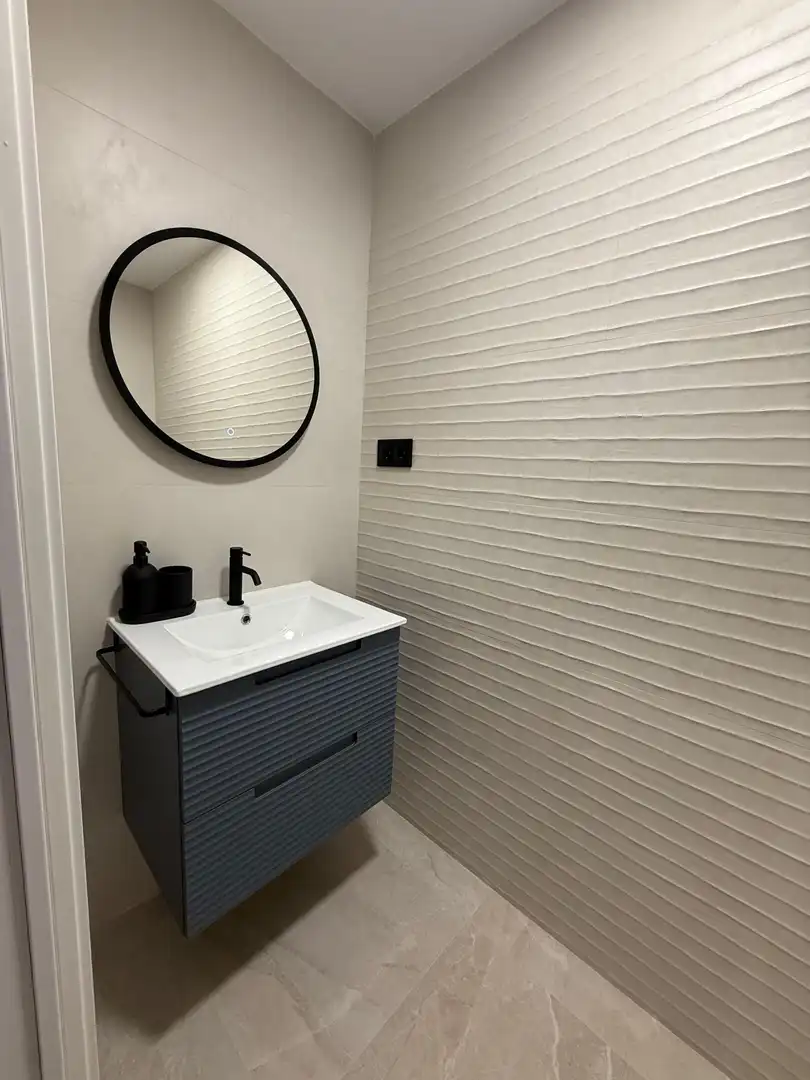 Baño de Piso de alquiler en Linares con Aire acondicionado, Calefacción y Amueblado