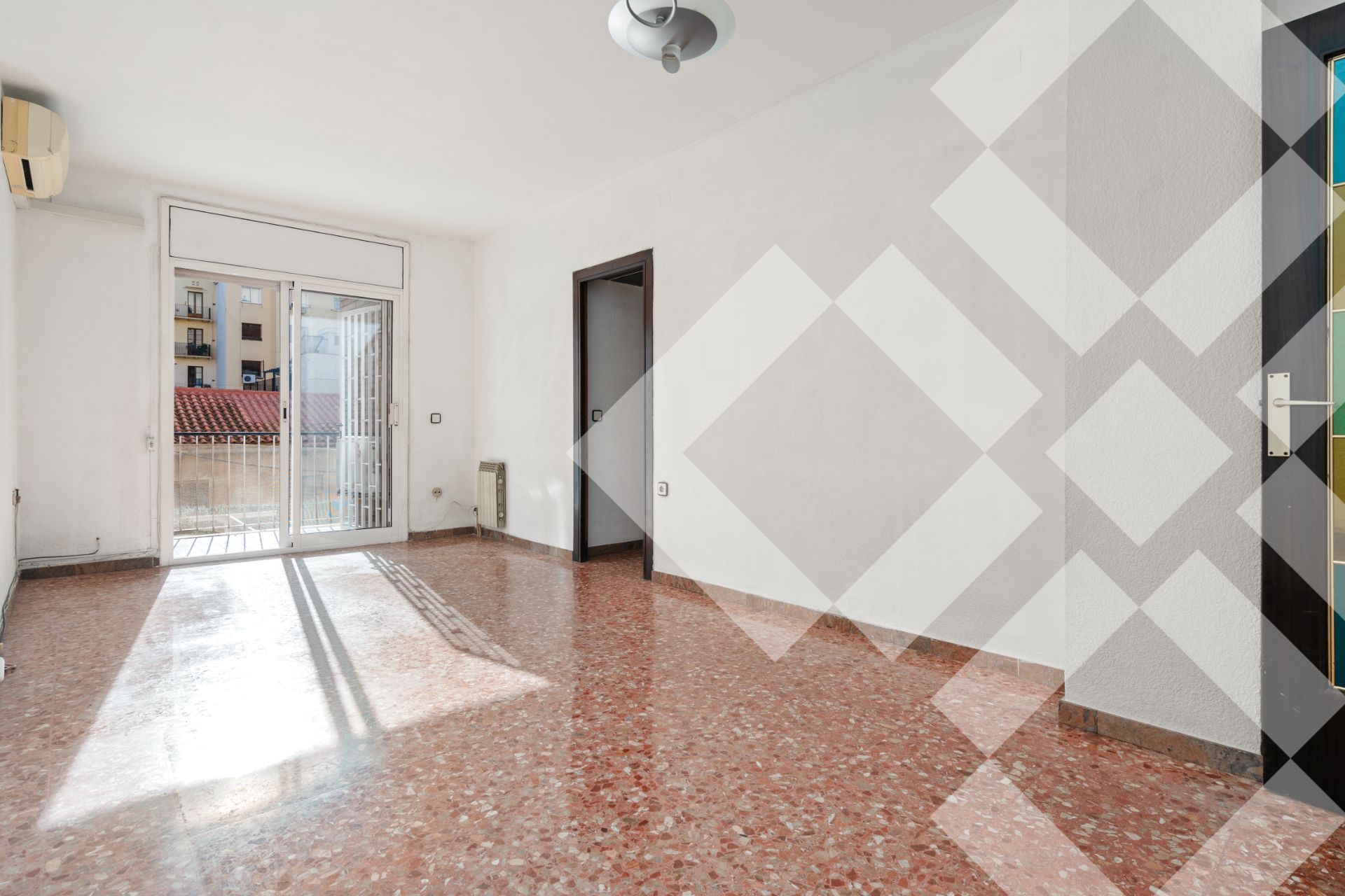 Flat for sale in  Barcelona Capital  with Air Conditioner, Heating and Terrace