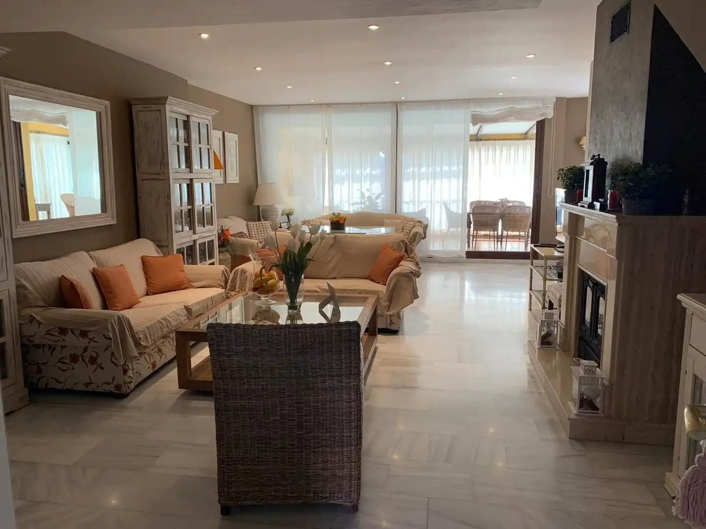 Sala de estar de Casa adosada en venta en Córdoba con Aire acondicionado, Jardín privado y Terraza