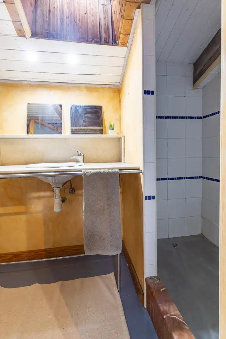 Badezimmer von Maisonette zum Verkauf in Valencia mit Klimaanlage und Balkon