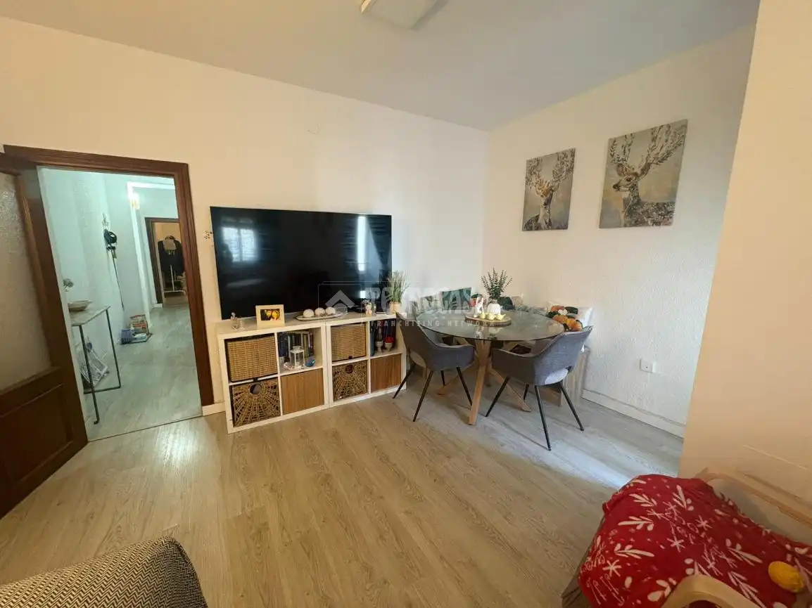 Sala d'estar de Pis en venda en Jaén amb Balcó