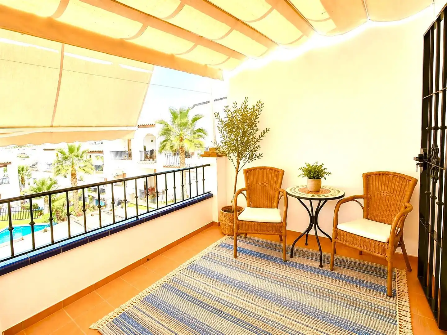 Terraza de Casa adosada en venta en Frigiliana con Aire acondicionado, Jardín privado y Trastero