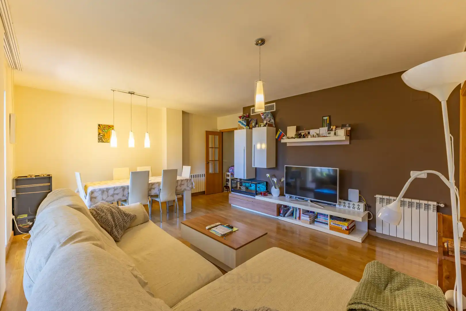 Sala de estar de Apartamento en venta en Torre en Conill - Cumbres de San Antonio 