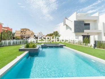 Bungalow avec balcon à vendre à Los Balcones - Los Altos